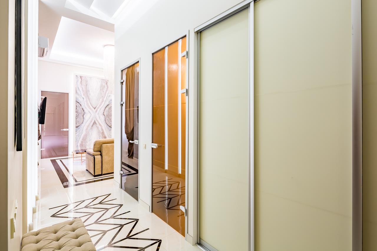 Leogrand Deluxe Apartments On Doroshenka 17 Львов Экстерьер фото
