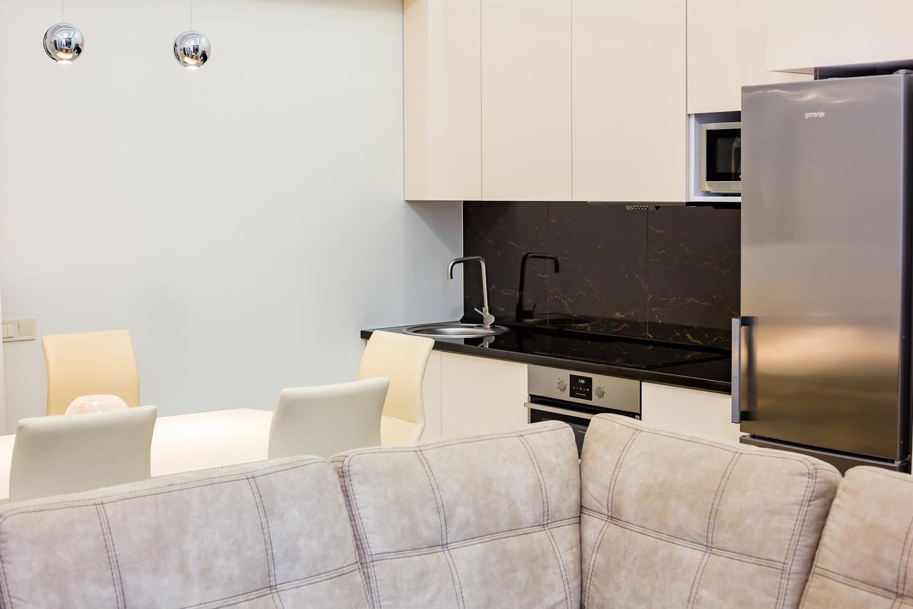 Leogrand Deluxe Apartments On Doroshenka 17 Львов Экстерьер фото